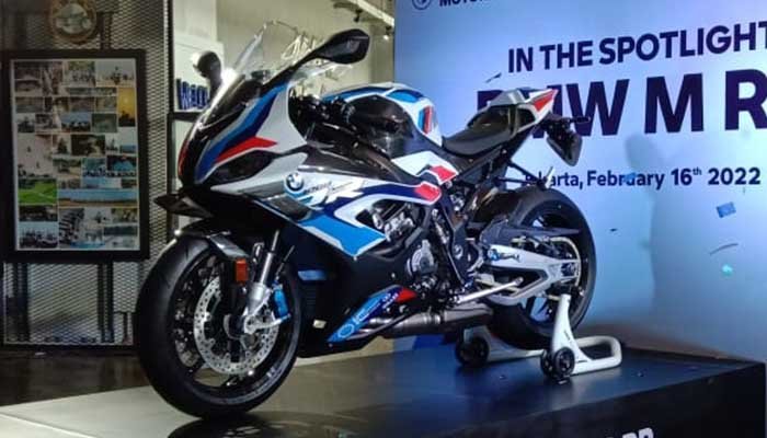 BMW M1000RR