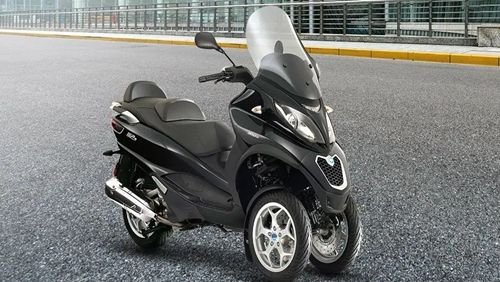 Piaggio MP3 500 Bulan April 2023