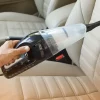 Ilustrasi vacuum cleaner untuk mobil.