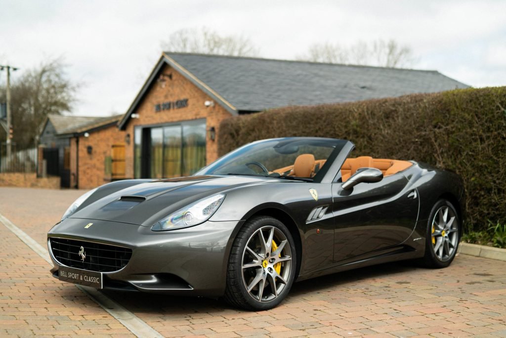 Ferrari California.