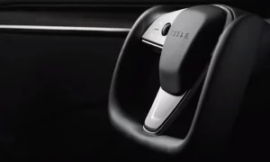 Logo Tesla Model S.