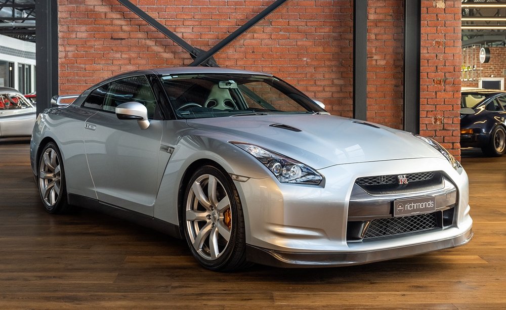 R35 Nissan GT-R 2008.
