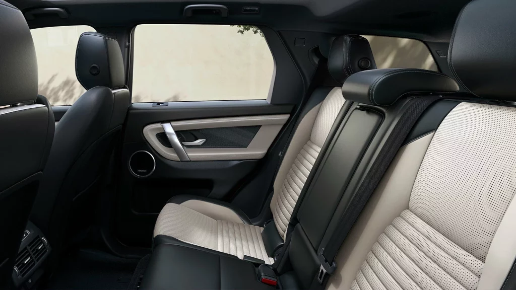 Interior Land Rover Discovery Sport. 