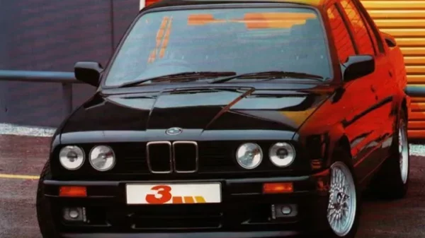 BMW E30.
