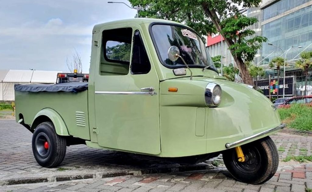 Daihatsu Midget. 