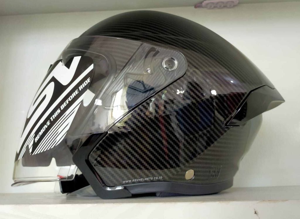 Helm RSV Windtail Carbon Smoke. 