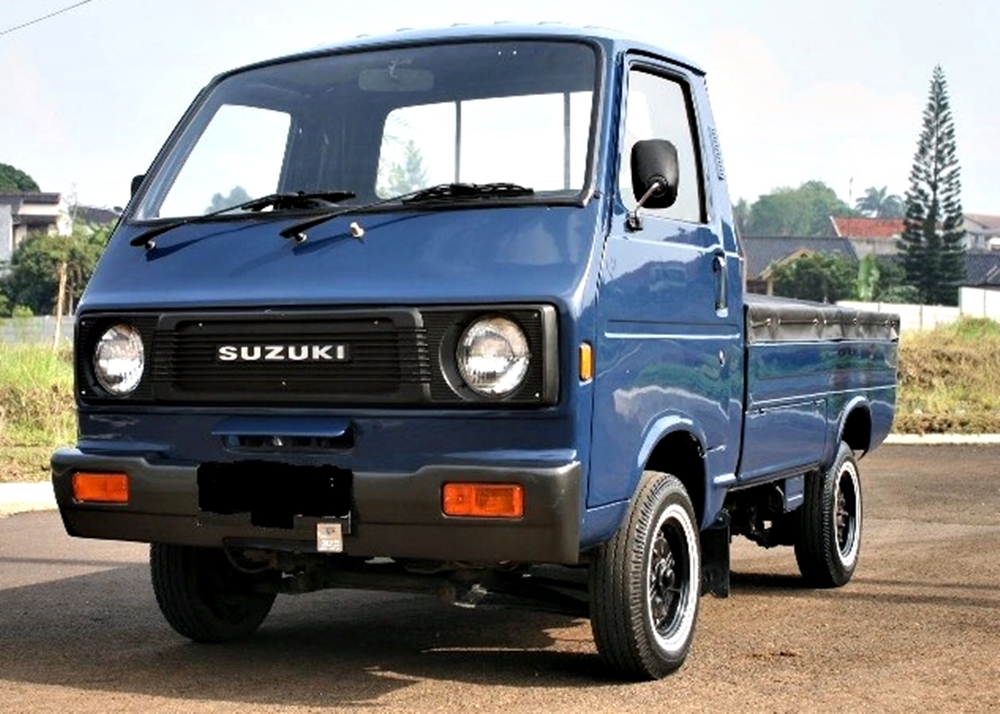 Suzuki Carry ST20. 