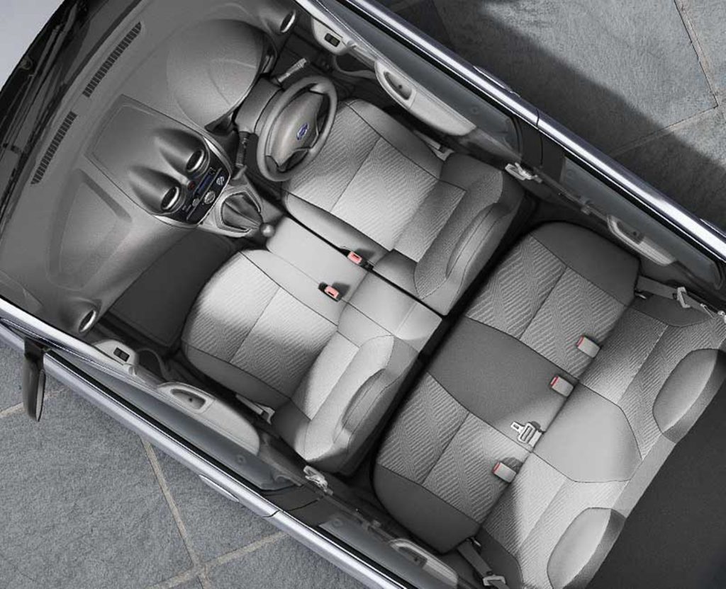 Interior Datsun Go. 