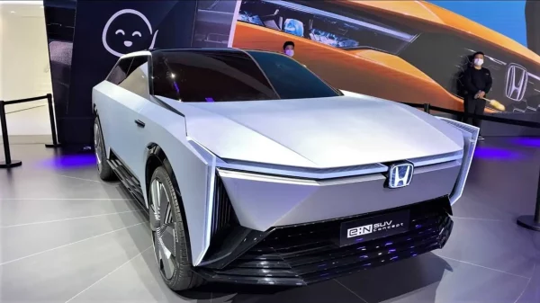 Honda e:N_1a