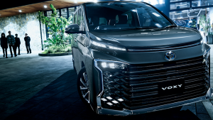 Toyota Voxy 2024_4d