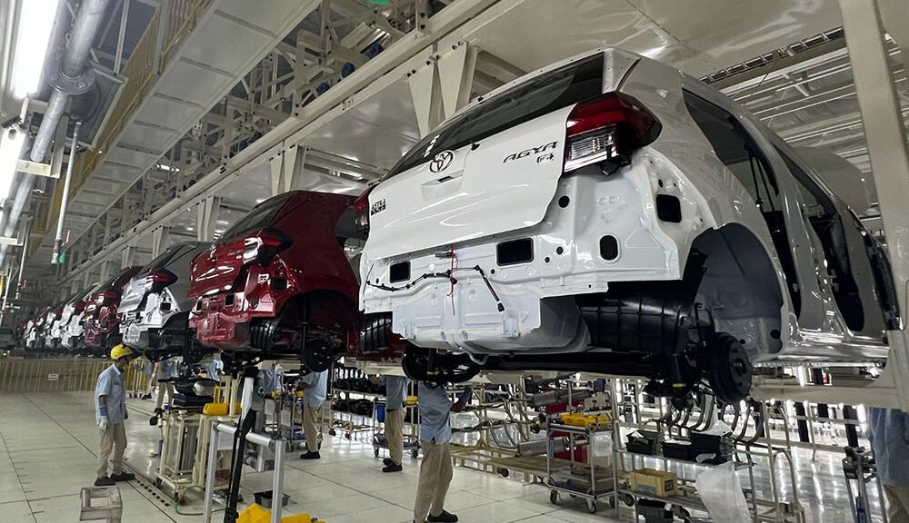 Mengintip Proses Produksi Mobil di Pabrik Baru Daihatsu di Karawang ...