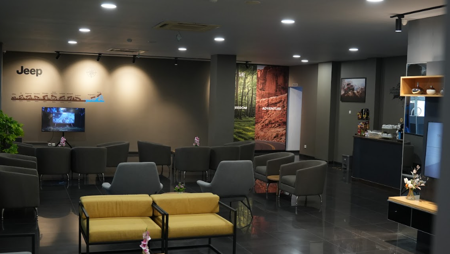 Jeep Buka Dealer Baru