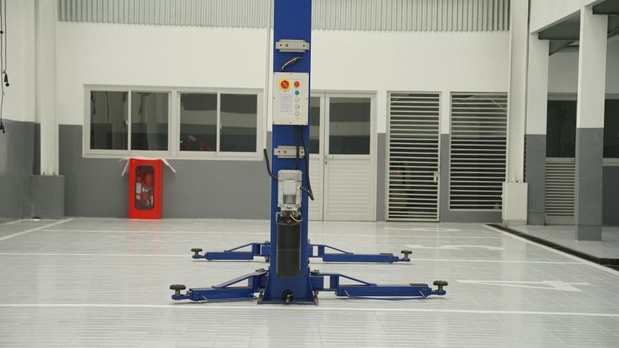 Lepas Launching Showroom