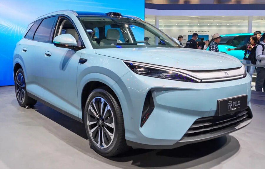 BYD Atto 3 baru mengadopsi bahasa desain Loong Face alias wajah naga