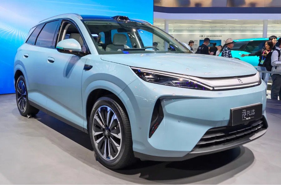 BYD Atto 3 baru mengadopsi bahasa desain Loong Face alias wajah naga