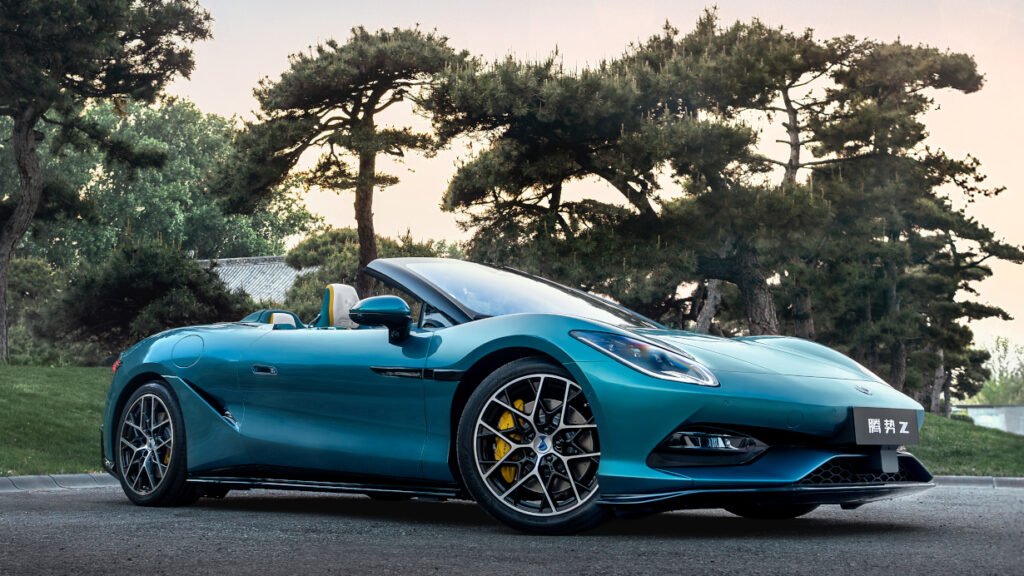 Spesifikasi gahar DENZA Z