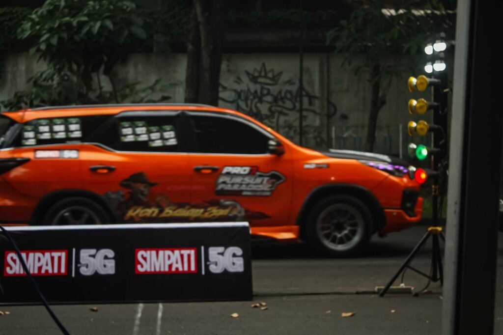 Kelas Diesel Saat Melintas dari Garis Start