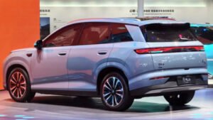 Bagian samping Atto 3 baru