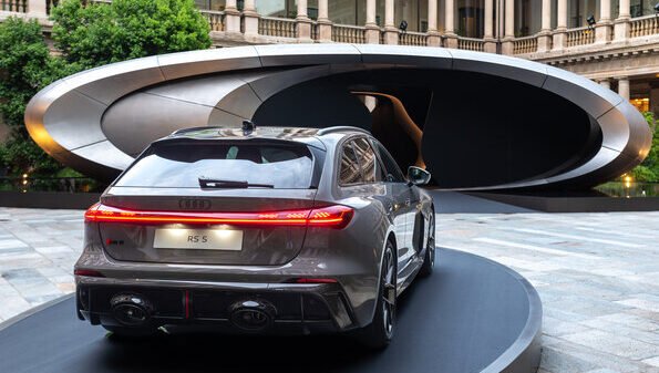 Audi RS 5 Terbaru Warnai Milan Design Week 2026
