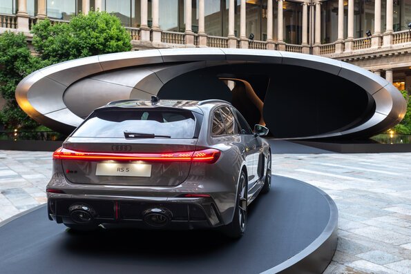 Audi RS 5 Terbaru Warnai Milan Design Week 2026