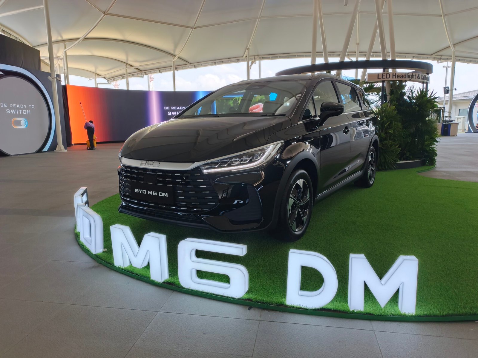 BYD M6 DM-i resmi diperkenalkan