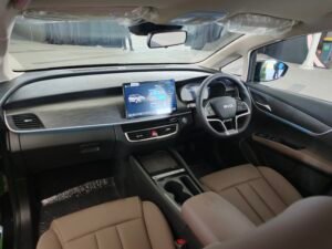 Layout dasbor BYD M6 DM-i