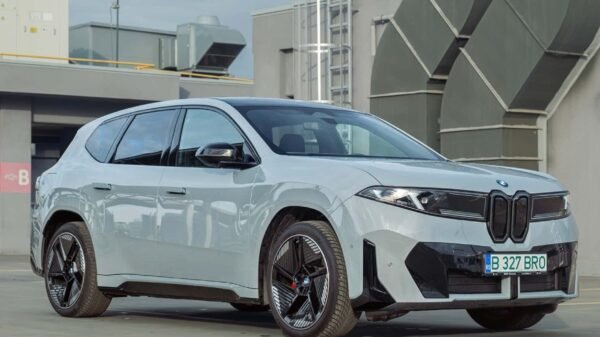 Mobil listrik BMW iX3 2027