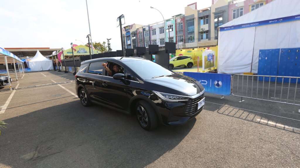 BYD M6 DM jadi magnet baru BYD Tech Culture Fest 2026 Medan