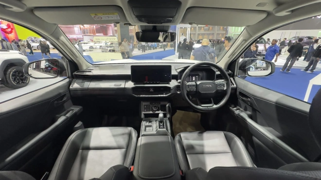 Interior Toyota Hilux BEV