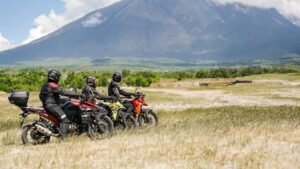 Touring menggunakan Suzuki V-STROM