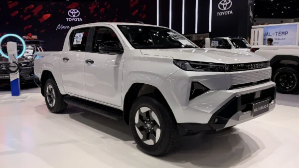 Toyota Hilux BEV juga dipasarkan dengan nama Hilux Travo-e