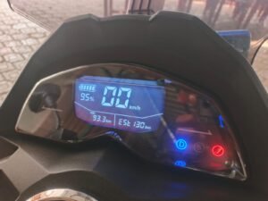 Layar speedometer