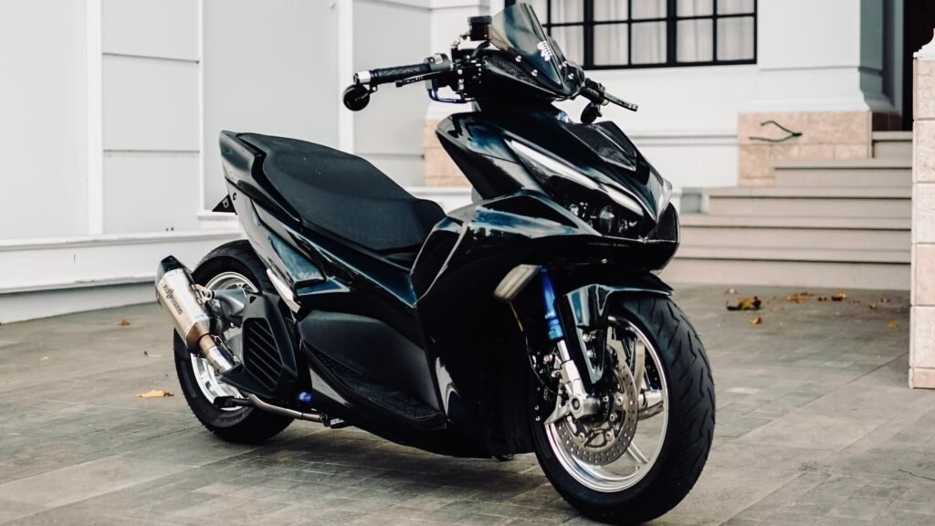 Cara Pengguna Modifikasi Yamaha Aerox dari Generasi ke Generasi