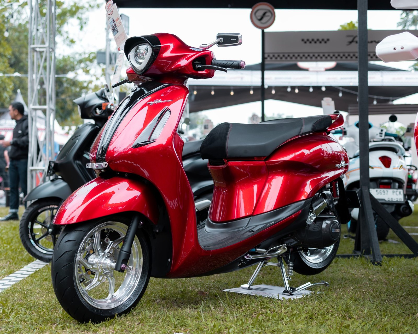 Modifikas Yamaha Grand Filano racing look