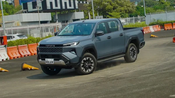 Hilux Double Cabin 2.8 Diesel V