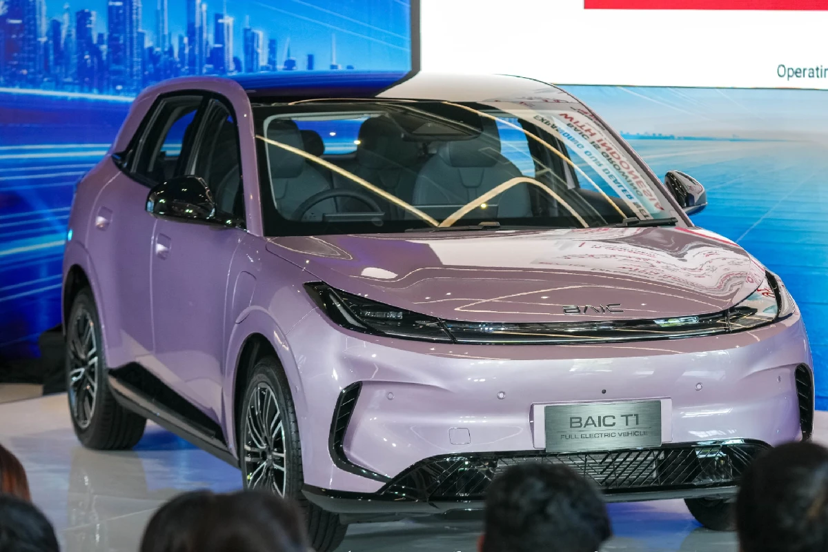 Peluncuran perdana Baic T1