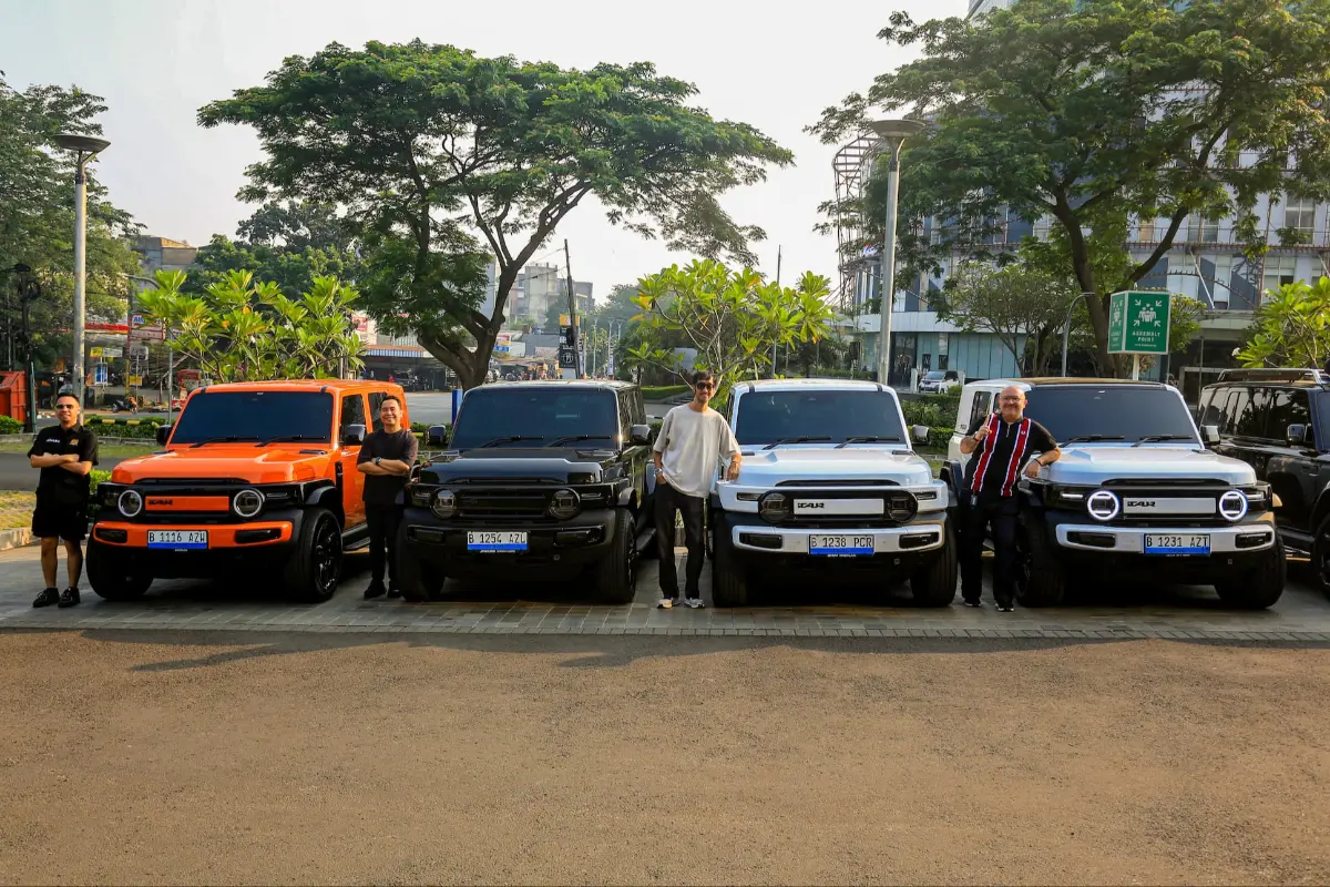Penyerahan iCAR V23 kepada konsumen Indonesia