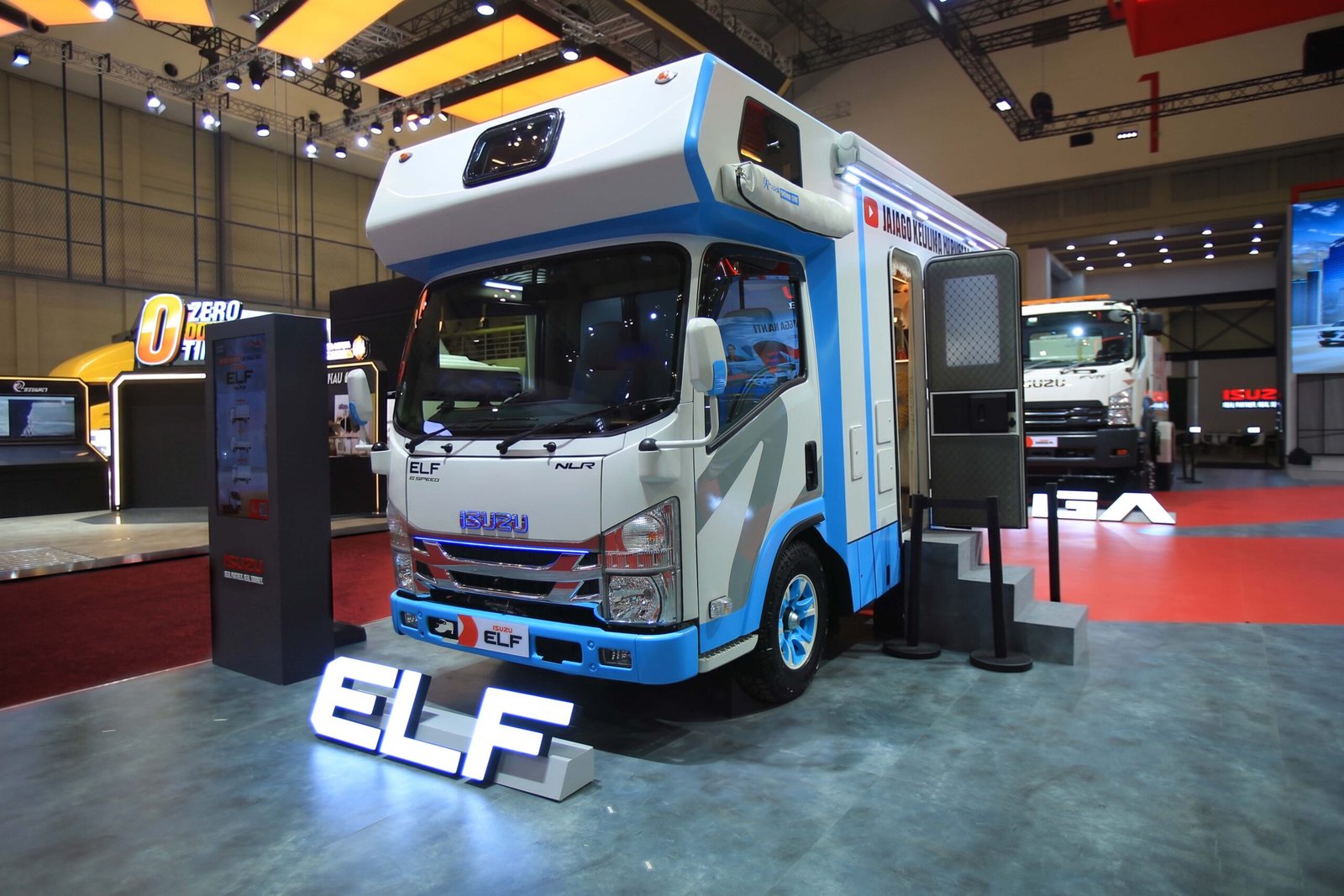 Isuzu Hadirkan ELF NLR Campervan di GIIAS 2026