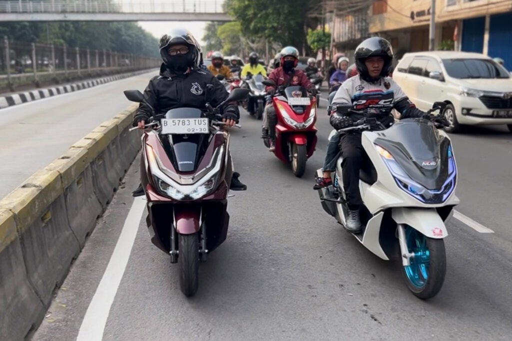 PCX Take Ride to be a Good Father