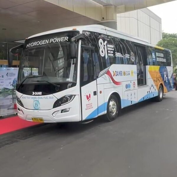 SUCOFINDO Dukung Penuh Operasionalisasi Bus H2 DDF menggandeng Perum DAMRI