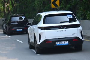 Bantingan suspensi VinFast MPV 7 nyaman