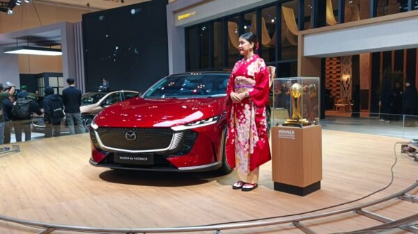 Mazda Hadirkan Trisula Mobil Baru, 6 e Jadi Bintang Baru