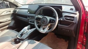Kabin Mitsubishi Xforce HEV