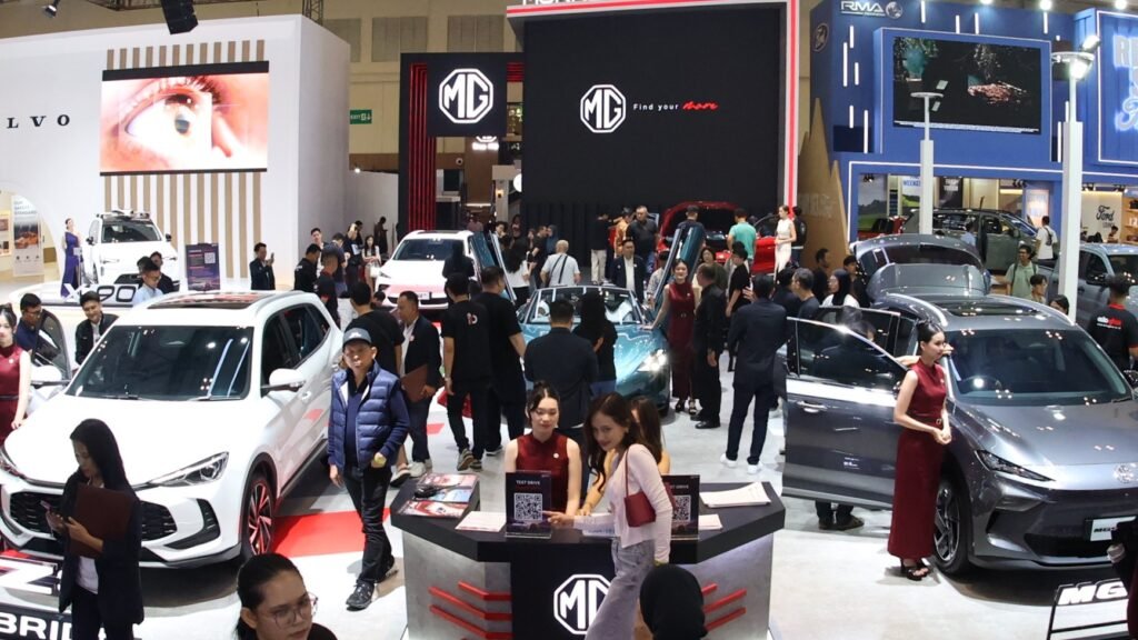 MG ZS Hybrid+ dan S5 EV jadi primadona booth MG