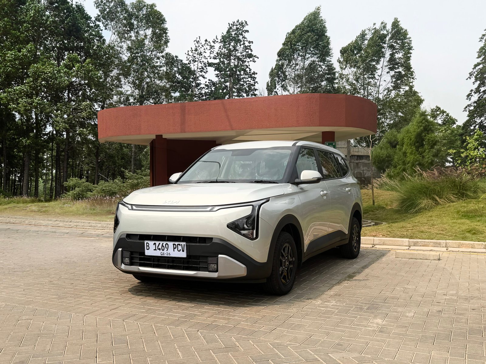 Kia Carens transmisi manual