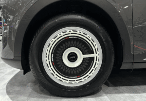 Pakai kombinasi velg HSR Boafeo dan HSR Aerotech ring 16 dengan aerodisc retro-motorsport