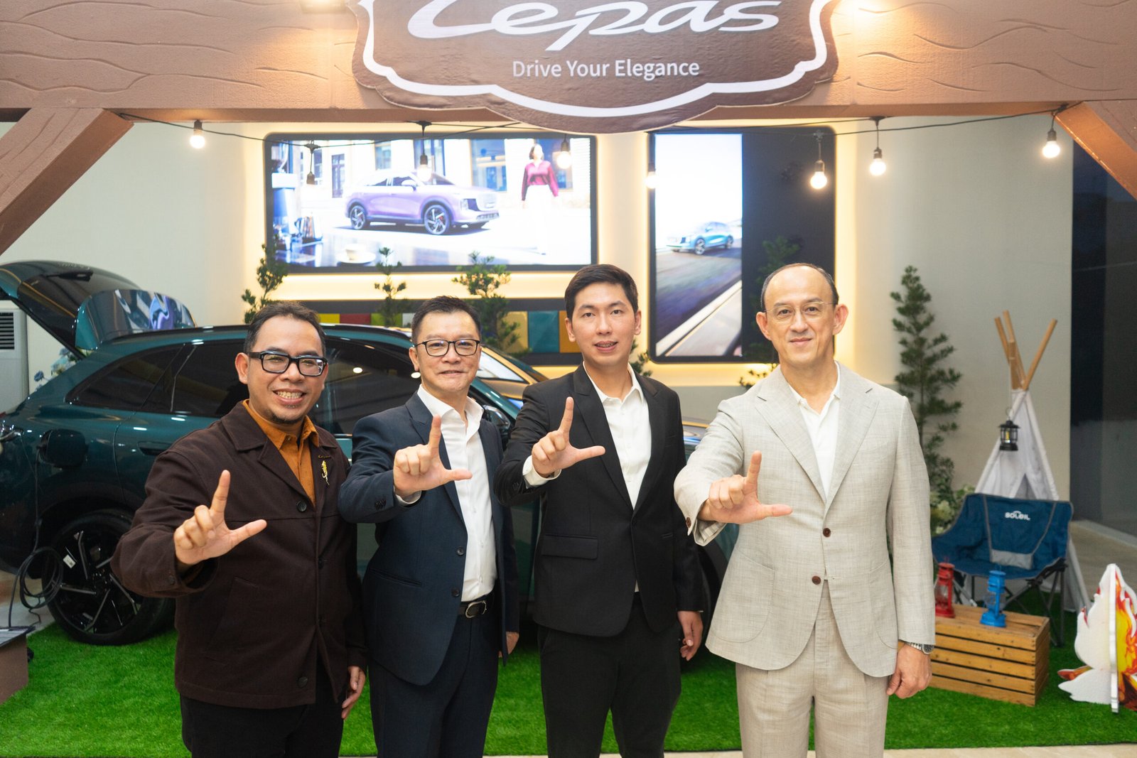 LEPAS Resmi Buka Dealer Pertama di Medan