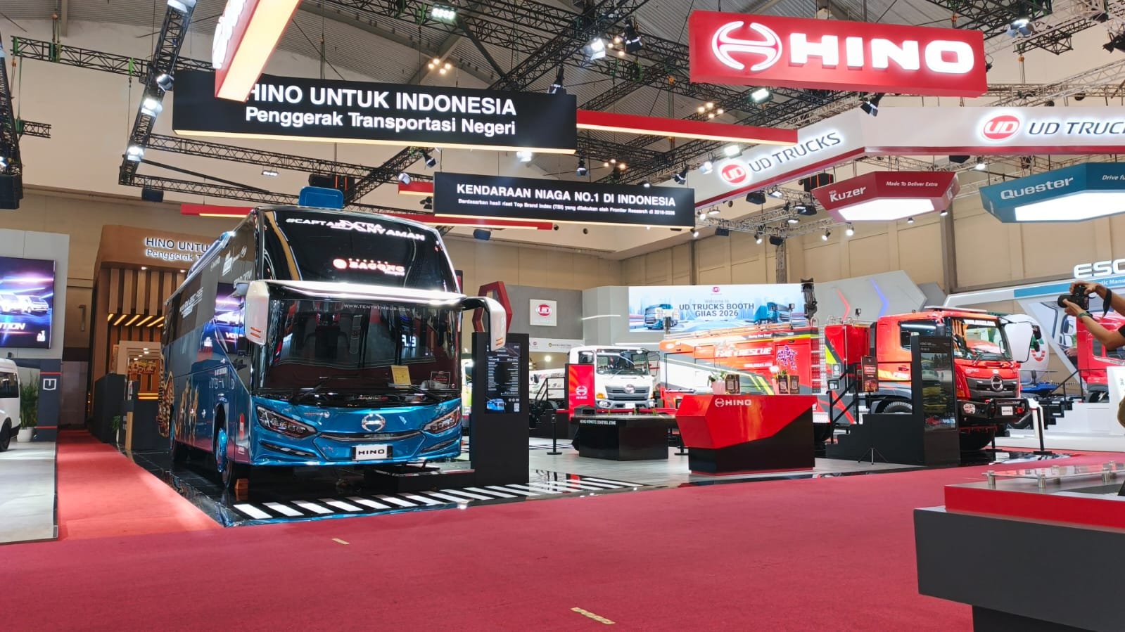 Transformasi Hino Bukan Sekadar Ganti Logo