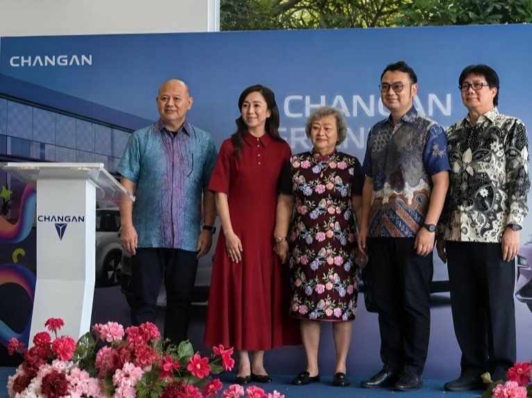 Jajaran Manajemen Changan & Top Motor Saat Peresmian Dealer Changan Bali