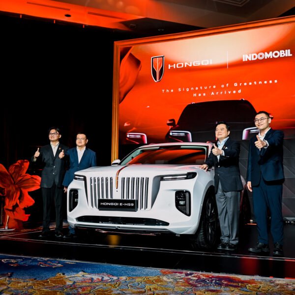 Hongqi E-HS9 model pertama yang diperkenalkan di Indonesia